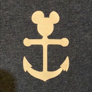 Disney Cruise anchor v-neck